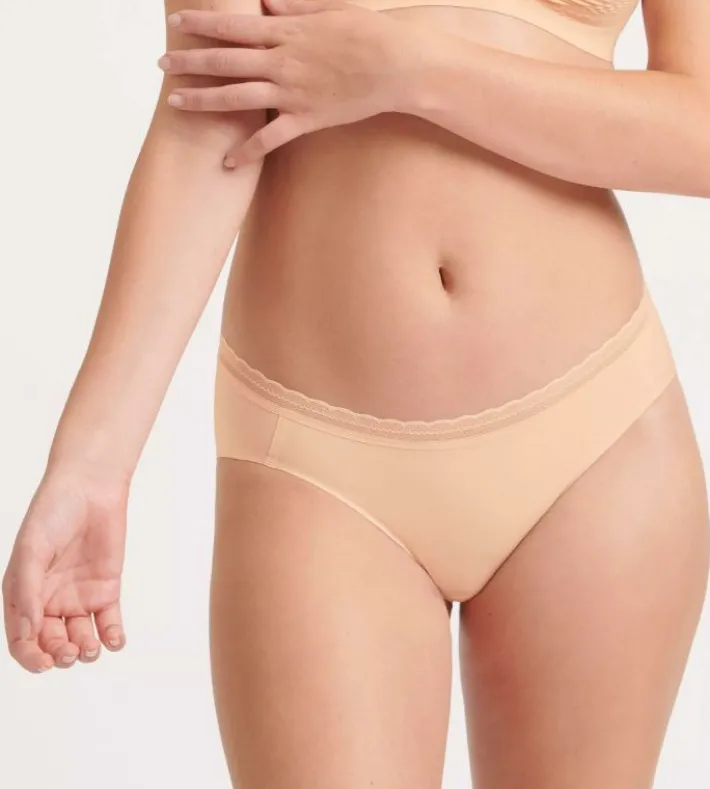 sloggi_body_adapt_twist_5-12.webp sloggi BODY ADAPT TWIST> Body Adapt | Sloggi Serie