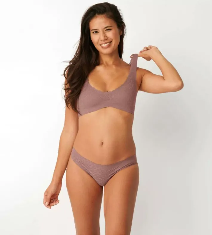 sloggi_zero_feel_lace_7-6.webp sloggi ZERO FEEL LACE> Zero Feel | Sloggi Serie
